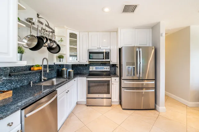 $12,000 | 1841 Southeast 6th Street, Pompano Beach, FL 33060