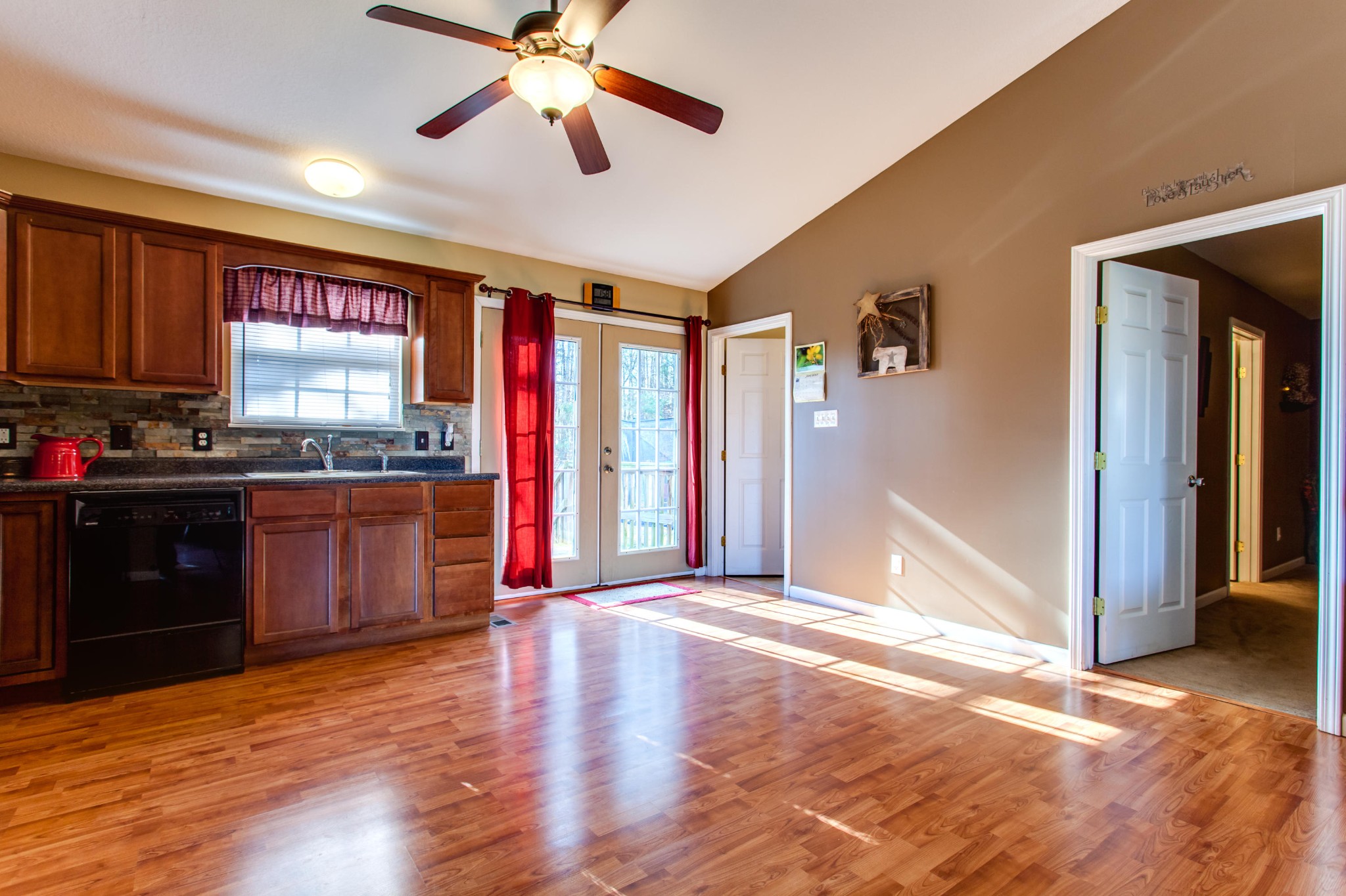 636 Stout Town Road Blaine, TN 37709 - Photo 10 of 28 Gallery Image 10