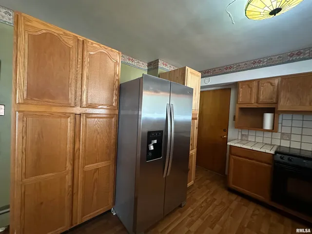 $164,900 | 341 McFall Street, Benton, IL 62812