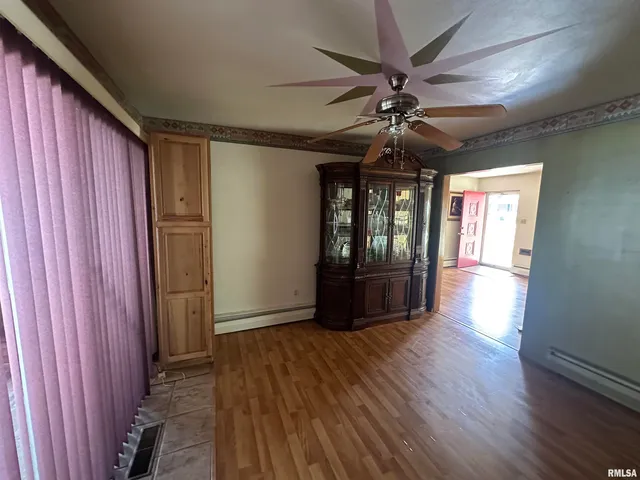 $164,900 | 341 McFall Street, Benton, IL 62812