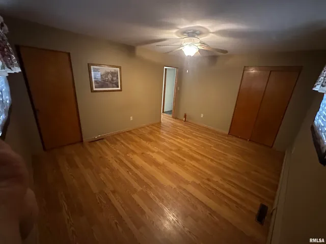 $164,900 | 341 McFall Street, Benton, IL 62812