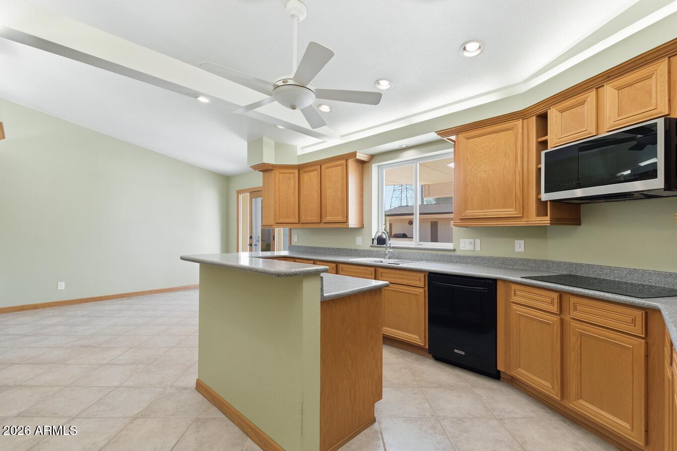 321 East Campbell Road Chandler, AZ 85225 - Photo 15 of 43 Kitchen