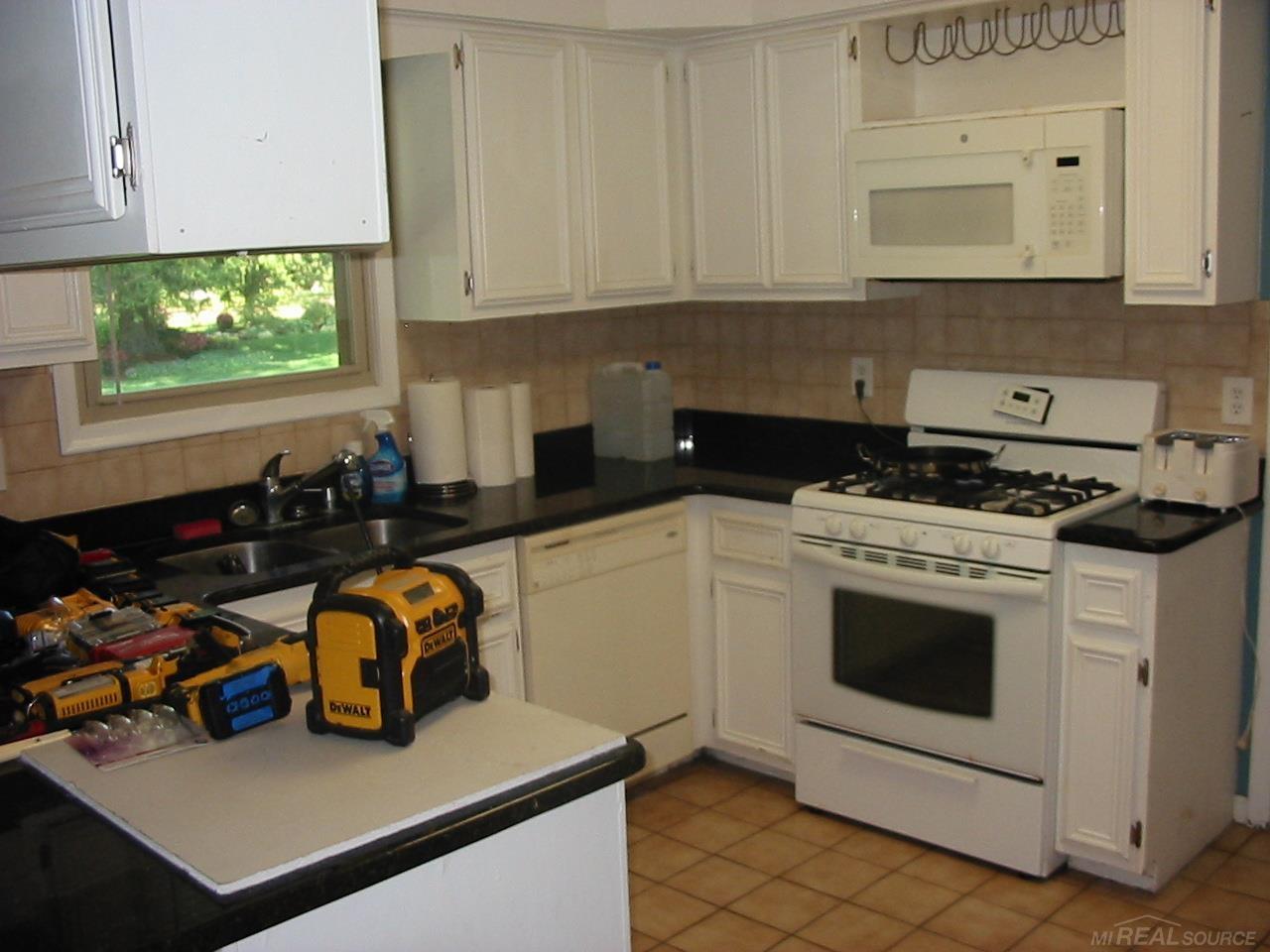 61561 North Ridge Trail Washington, MI 48094 - Photo 9 of 19