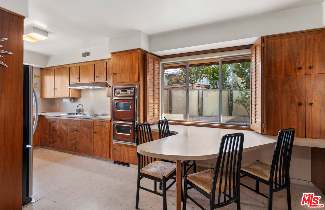 1980 Cummings Drive Los Angeles, CA 90027 - Photo 12 of 50