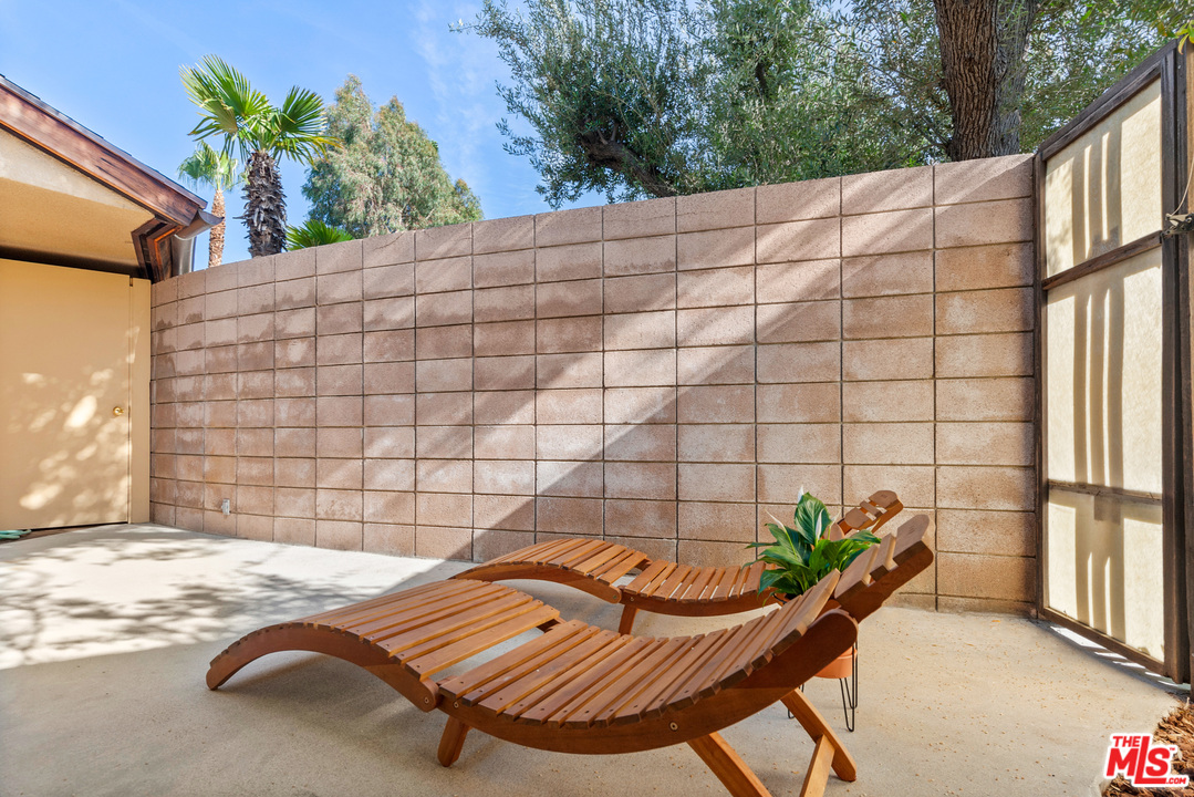 1980 Cummings Drive Los Angeles, CA 90027 - Photo 22 of 50