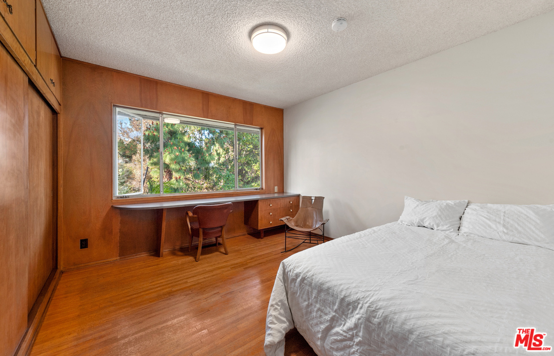 1980 Cummings Drive Los Angeles, CA 90027 - Photo 25 of 50