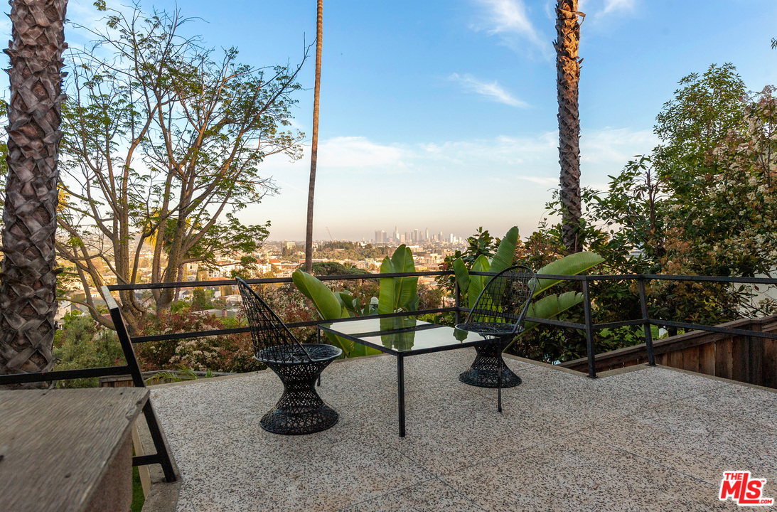 1980 Cummings Drive Los Angeles, CA 90027 - Photo 34 of 50