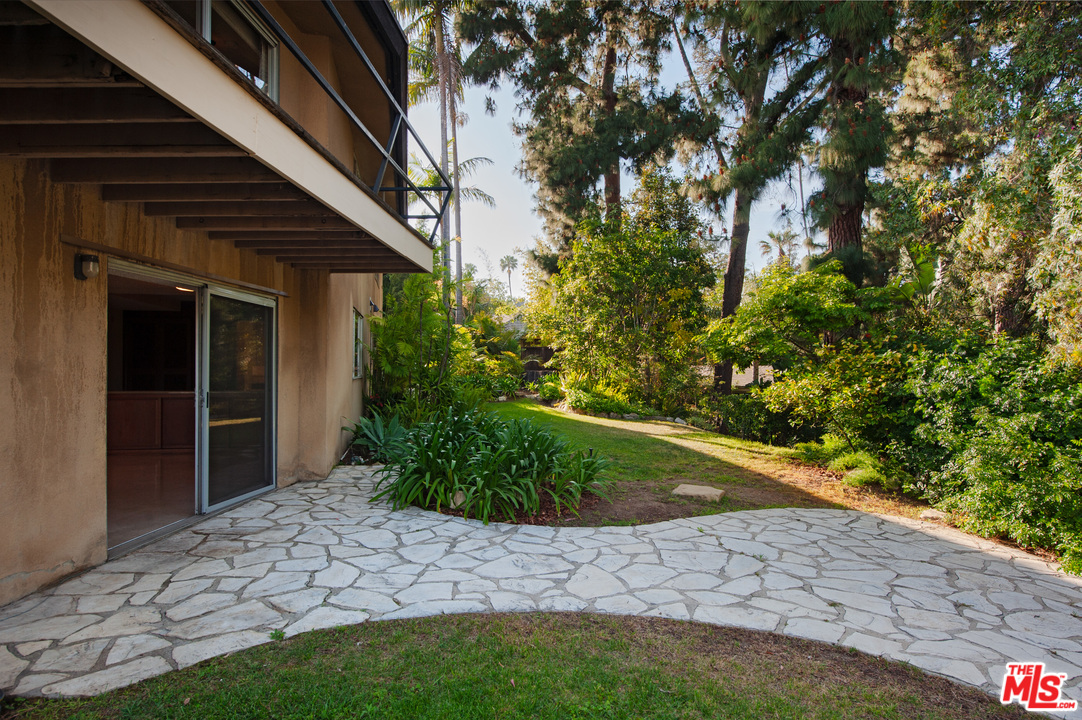 1980 Cummings Drive Los Angeles, CA 90027 - Photo 37 of 50