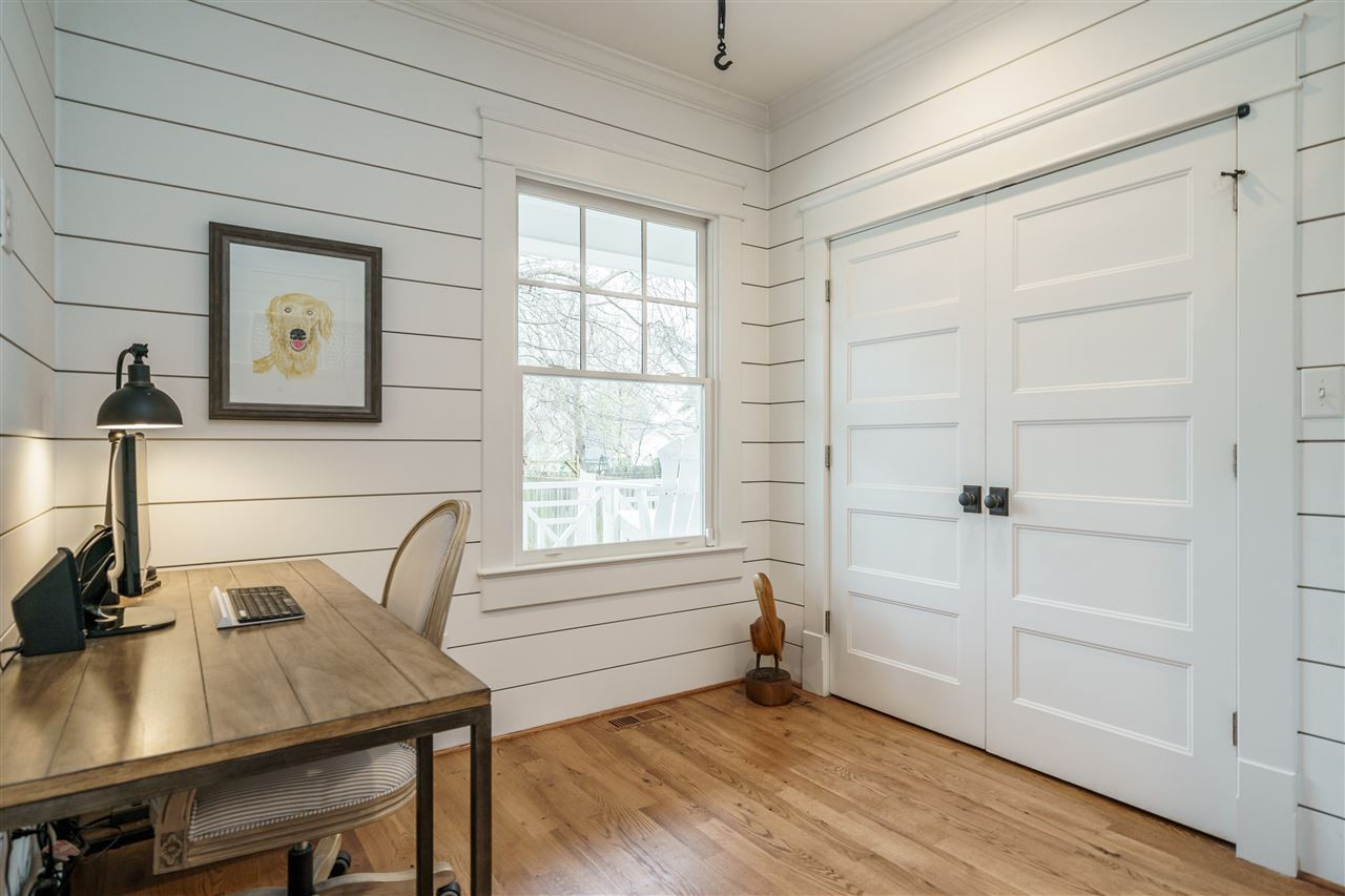 107 East Whitaker Mill Road Raleigh, NC 27608 - Photo 15 of 27 Photo 15