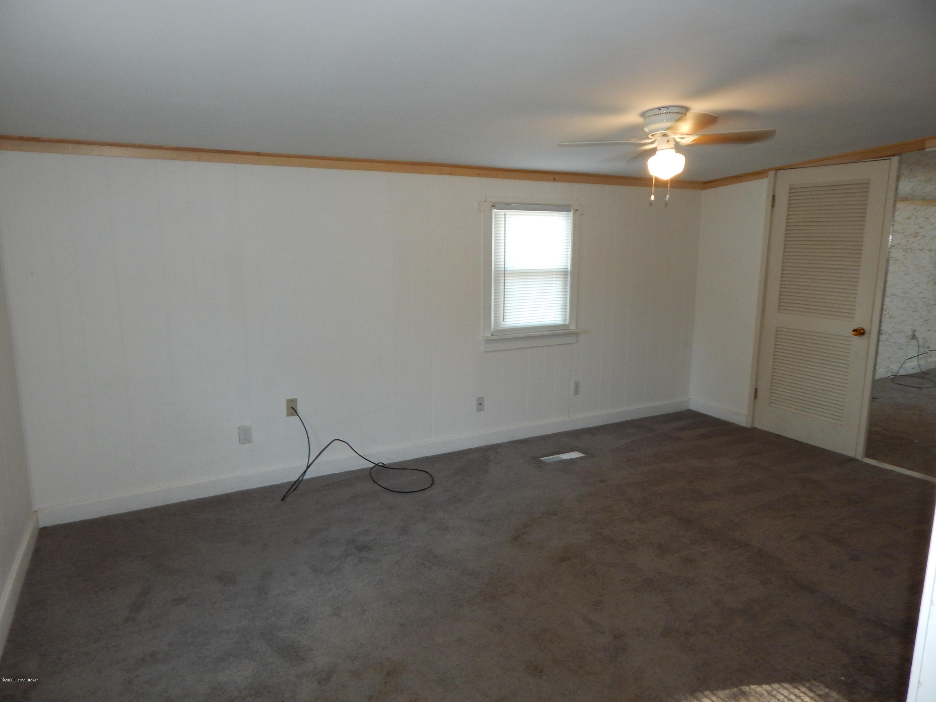 5102 Terry Road Louisville, KY 40216 - Photo 13 of 29 Primary bedroom