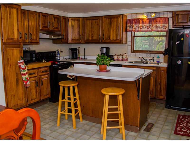 162 Truver Road Valencia, PA 16059 - Photo 4 of 17 Kitchen. Spacious with an island for additional counter space