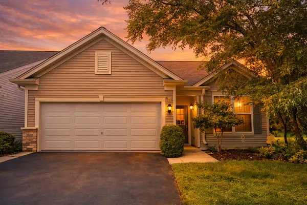 $314,900 | 13840 White Oak Road, Huntley, IL 60142