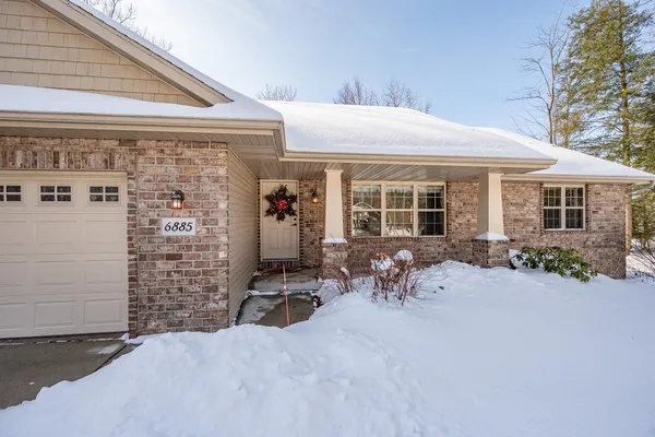 $599,900 | 6885 Ireland Trail, Sobieski, WI 54171