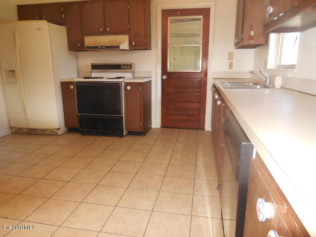 1108 Madrid Road Rockledge, FL 32955 - Photo 5 of 13 Kitchen