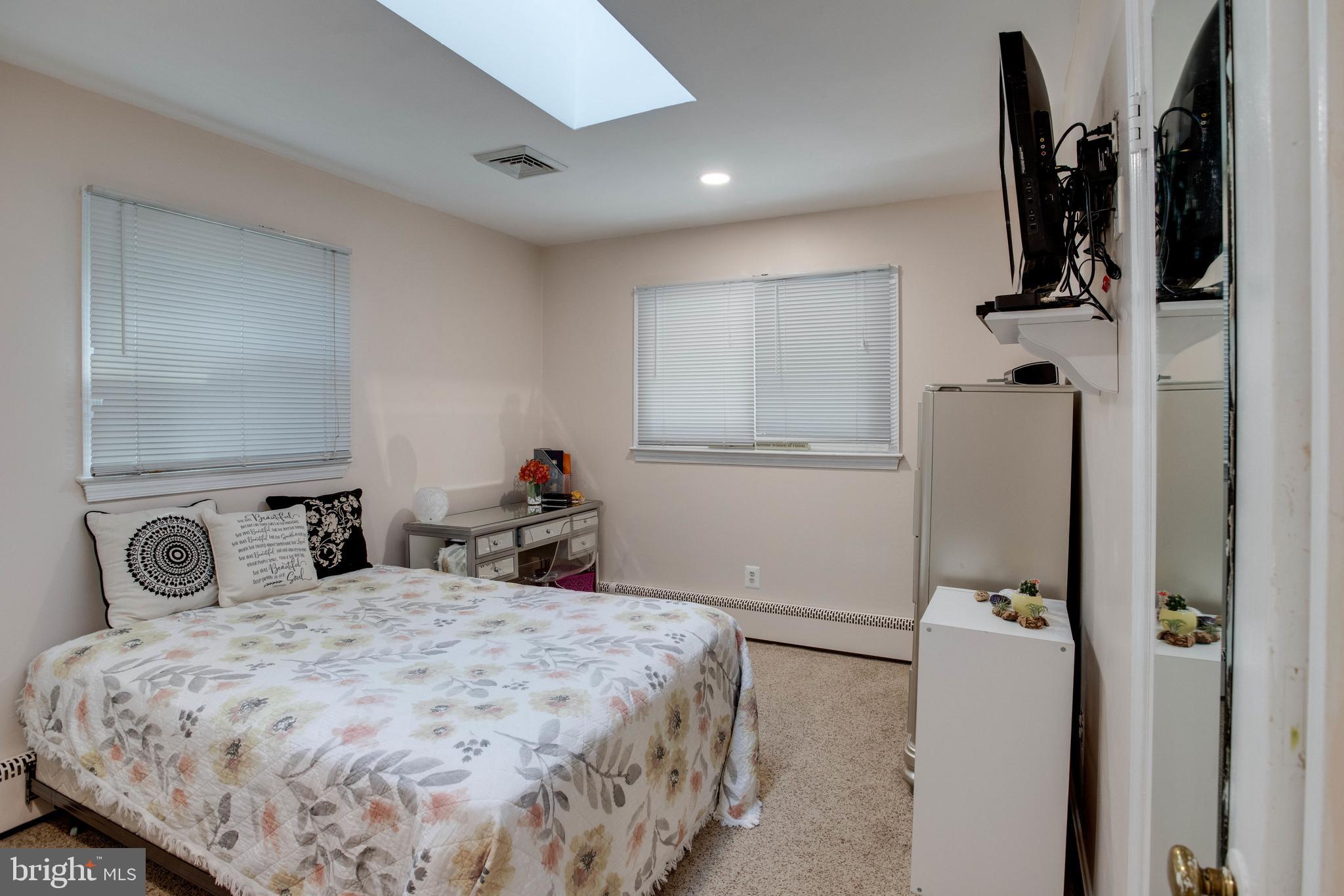 9305 Mathis Avenue Manassas, VA 20110 - Photo 16 of 53 Gallery Image 16