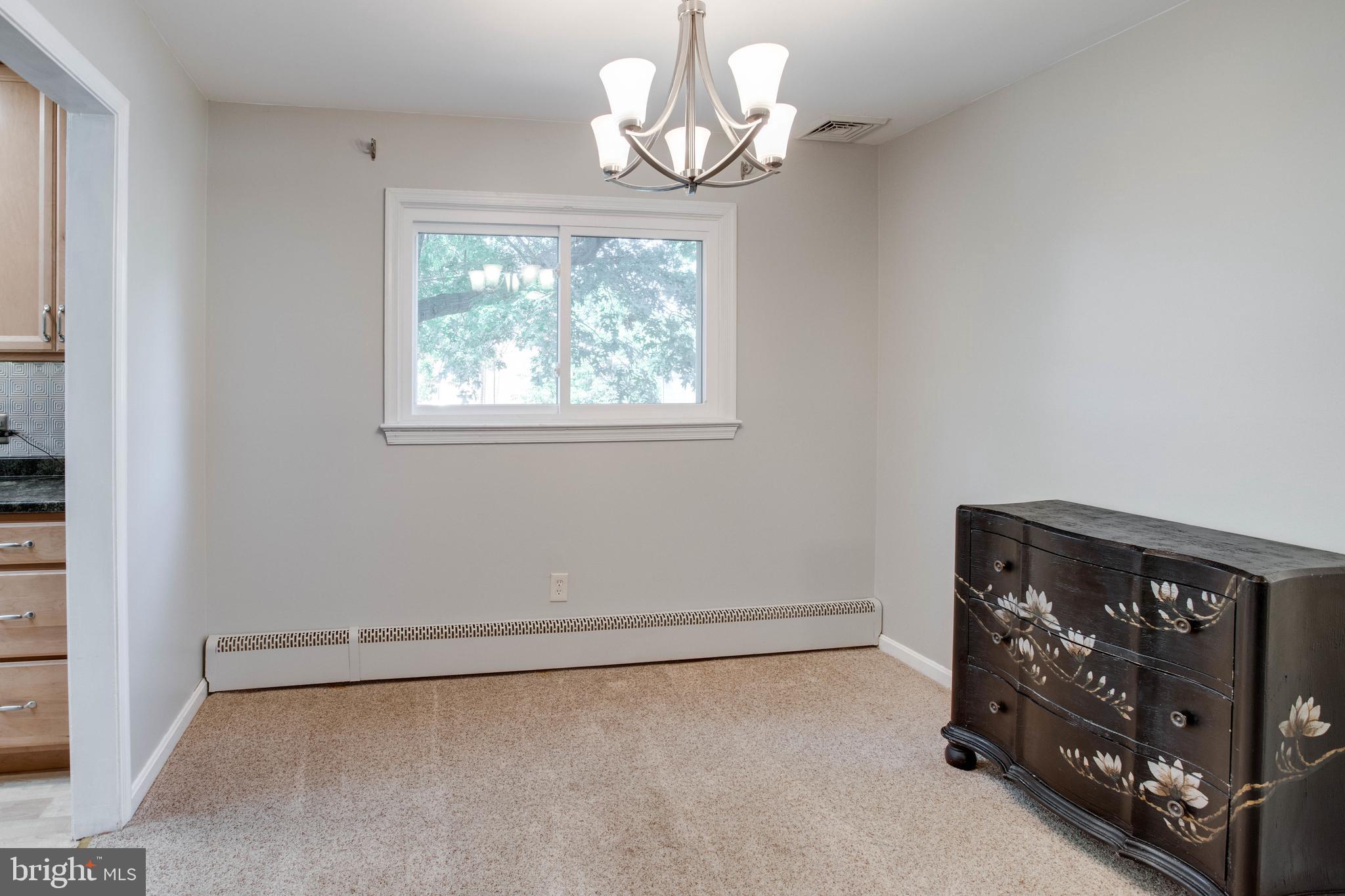 9305 Mathis Avenue Manassas, VA 20110 - Photo 8 of 53 Gallery Image 8