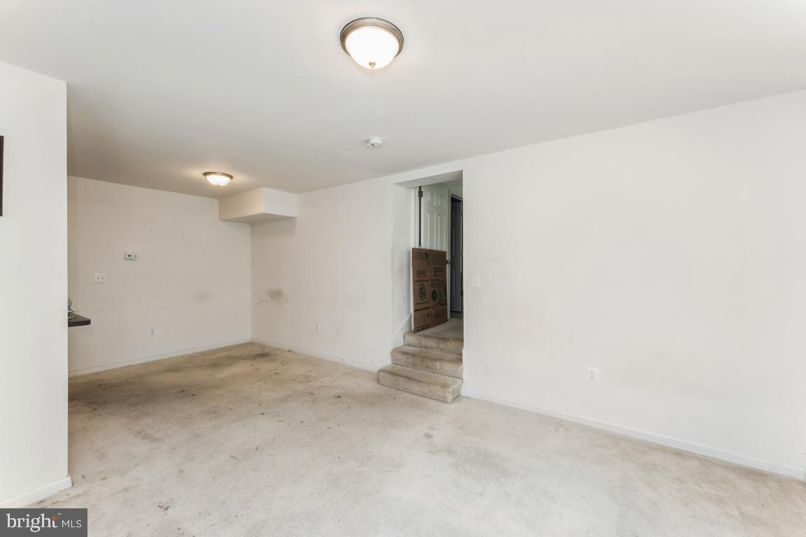1712 W Street Southeast, Unit 18 Washington, DC 20020 - Photo 3 of 20 a view of an empty room