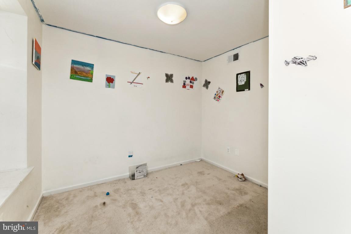 1712 W Street Southeast, Unit 18 Washington, DC 20020 - Photo 8 of 20 a view of a hallway with closet