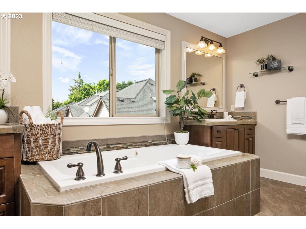 2728 Ridge Lane West Linn, OR 97068 - Photo 30 of 48 Gallery Image 30