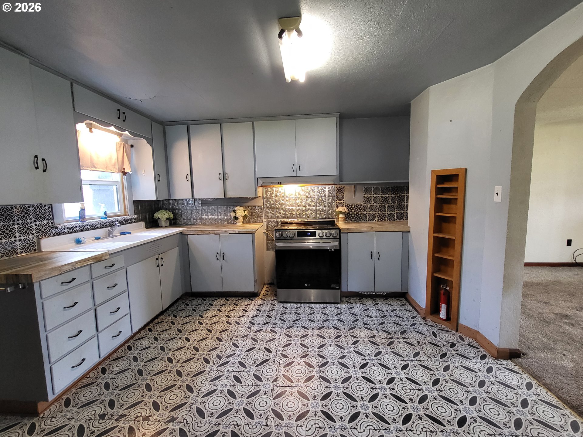 1865 J Street Springfield, OR 97477 - Photo 5 of 22
