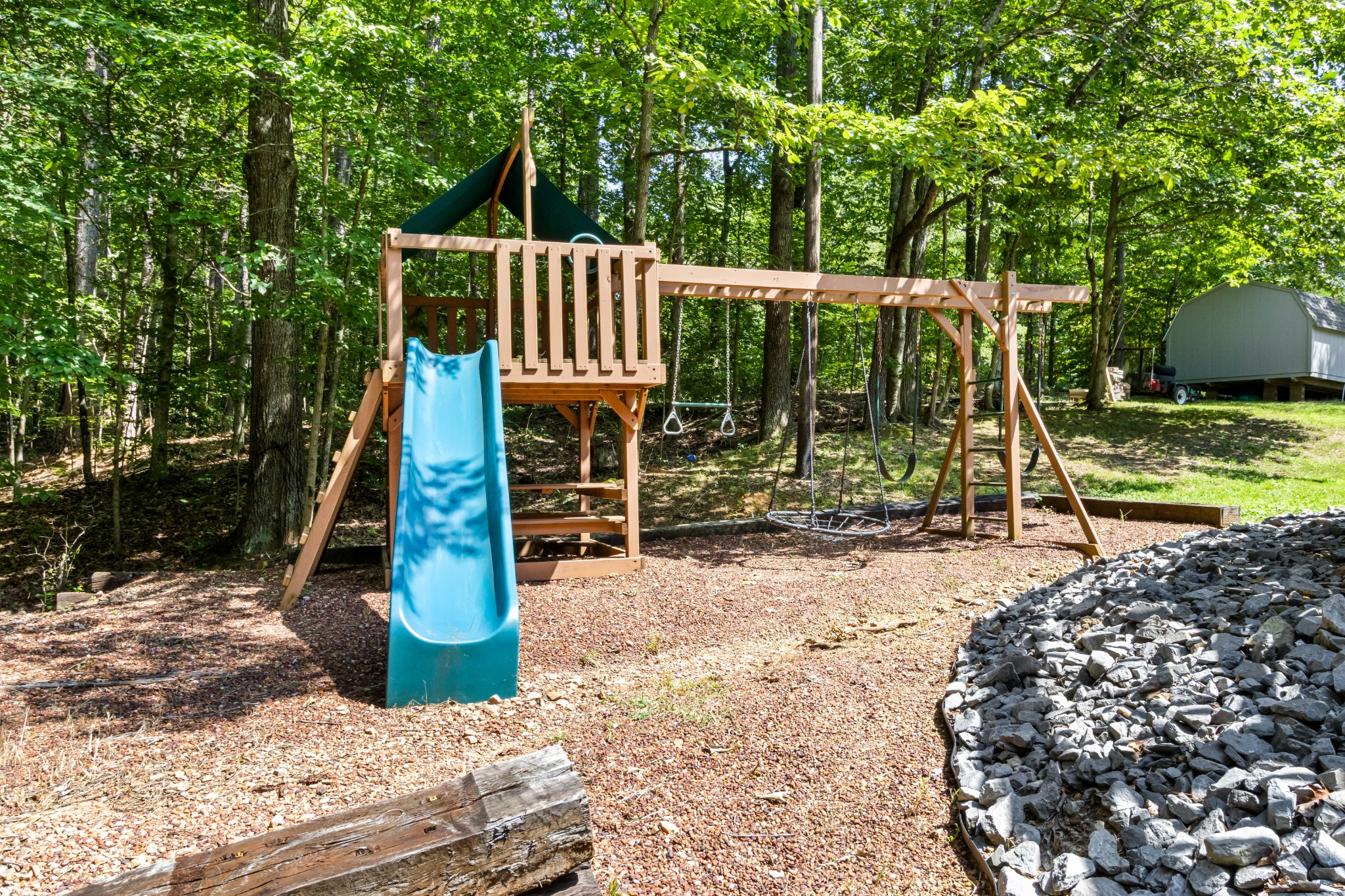 408 Sandy Road Dover, TN 37058 - Photo 32 of 36 a view of a wooden deck and backyard
