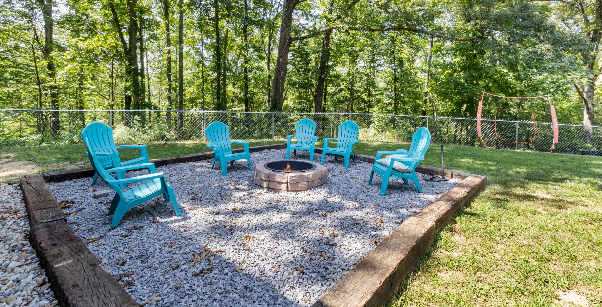 408 Sandy Road Dover, TN 37058 - Photo 33 of 36 a view of a park with sitting area