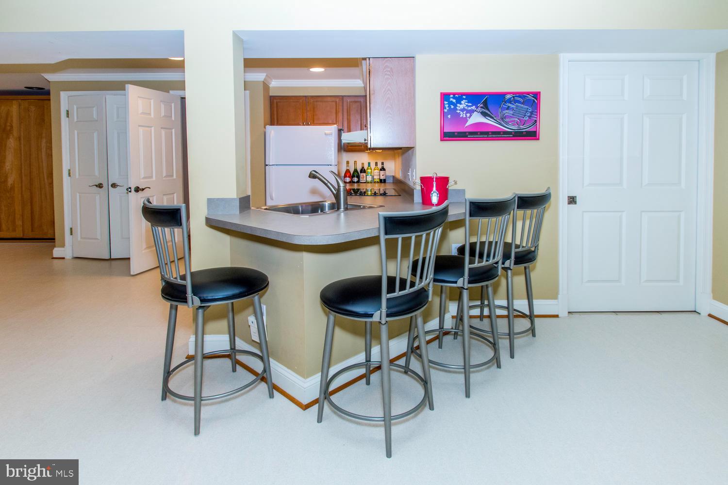 11501 Crows Nest Road Clarksville, MD 21029 - Photo 44 of 60 Breakfast bar on lower level