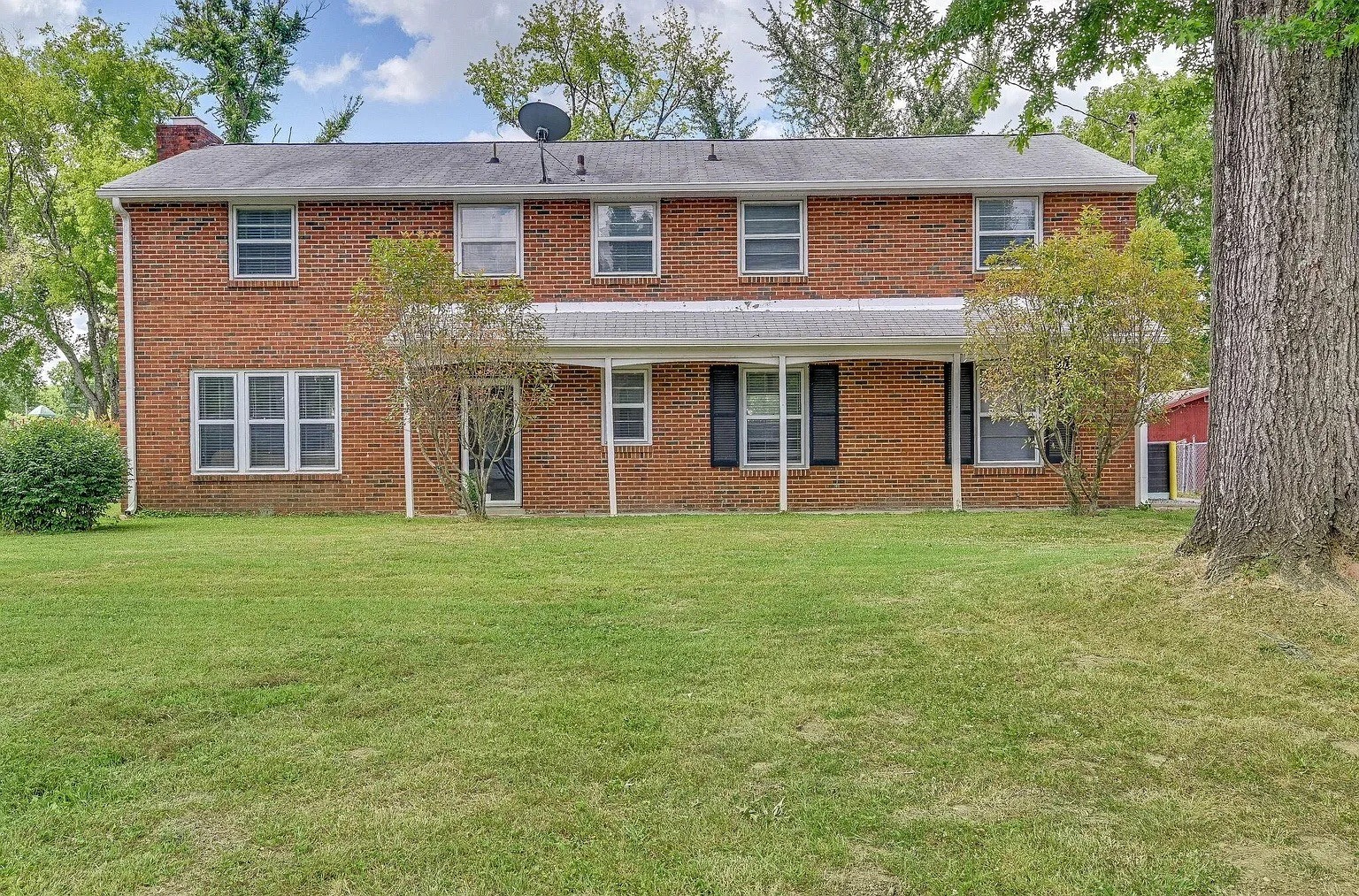 655 Harding Place Nashville, TN 37211 - Photo 2 of 45
