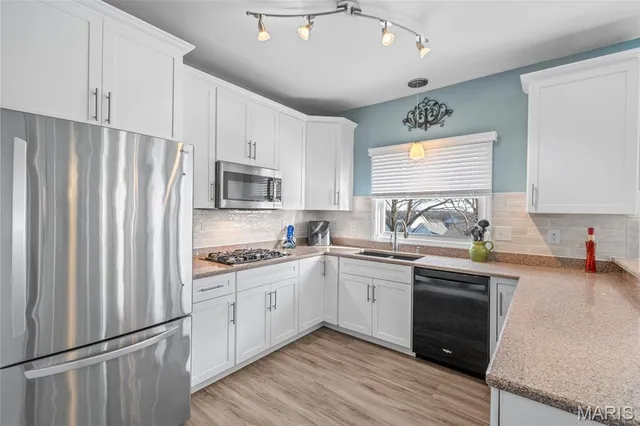 $480,000 | 3430 Riverchase Parkway, St. Charles, MO 63301