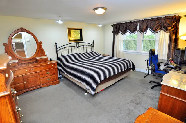 $569,900 | 114 El Toro Drive, Bristol, CT 06010