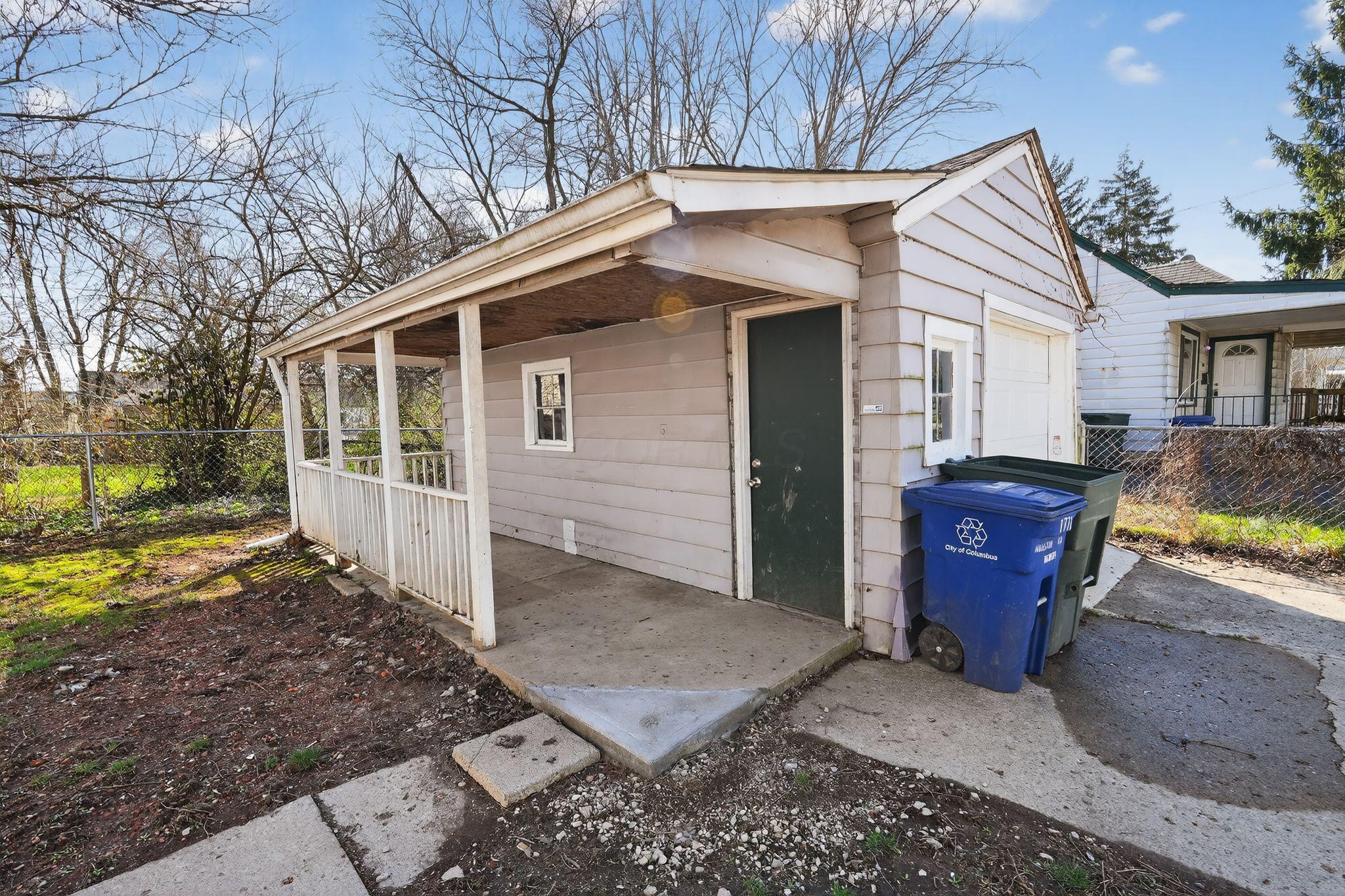 1771 Marston Road Columbus, OH 43219 - Photo 3 of 30 05_1771_Marston_Rd_Columbus_OH_43219-Ext