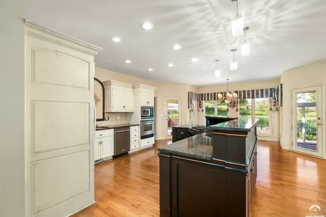 $759,900 | 3700 Quail Creek Court, Lawrence, KS 66047