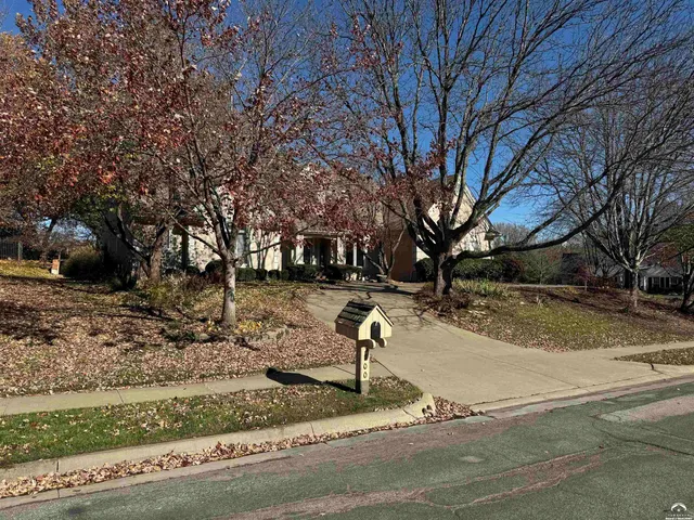 $759,900 | 3700 Quail Creek Court, Lawrence, KS 66047