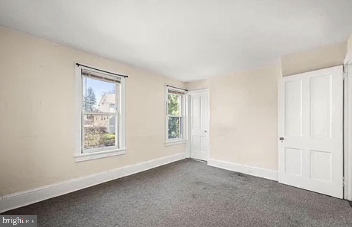 106 North Valley Road, Unit 2 Paoli, PA 19301 - Photo 11 of 17 Bright and airy blank canvas room.