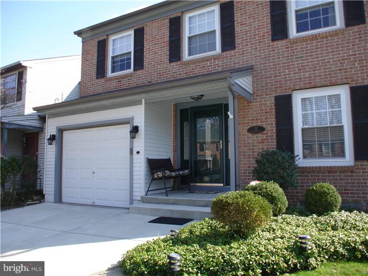 72 Farnwood Road Mount Laurel, NJ 08054 - Photo 1 of 20