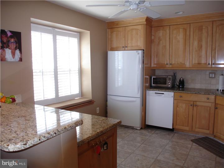 72 Farnwood Road Mount Laurel, NJ 08054 - Photo 10 of 20