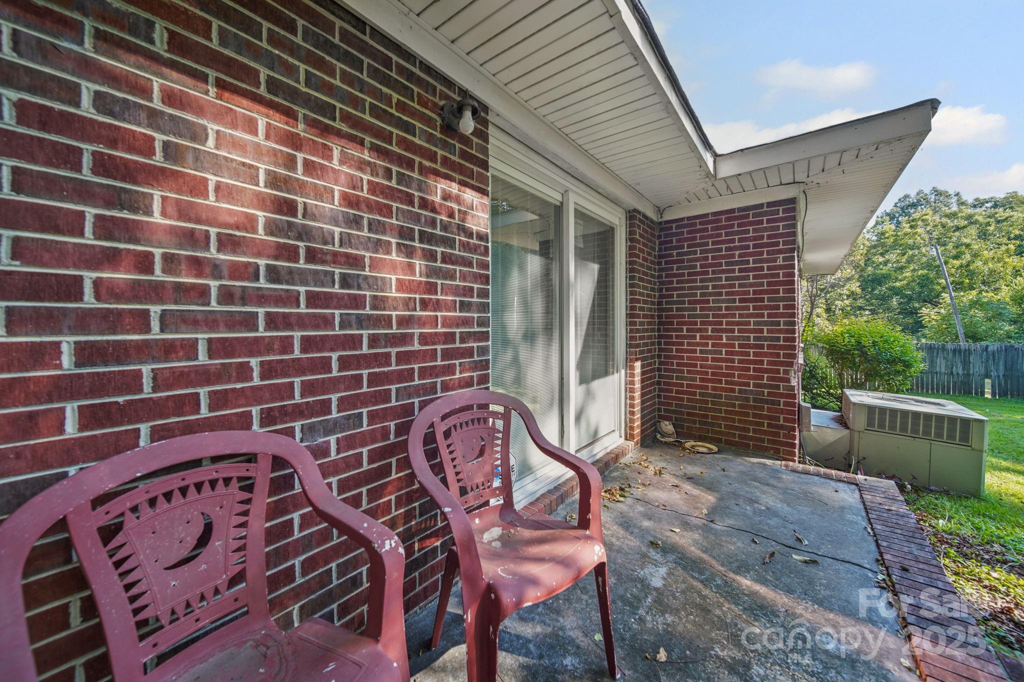 548 Patrick Street Chester, SC 29706 - Photo 8 of 29 Gallery Image 8