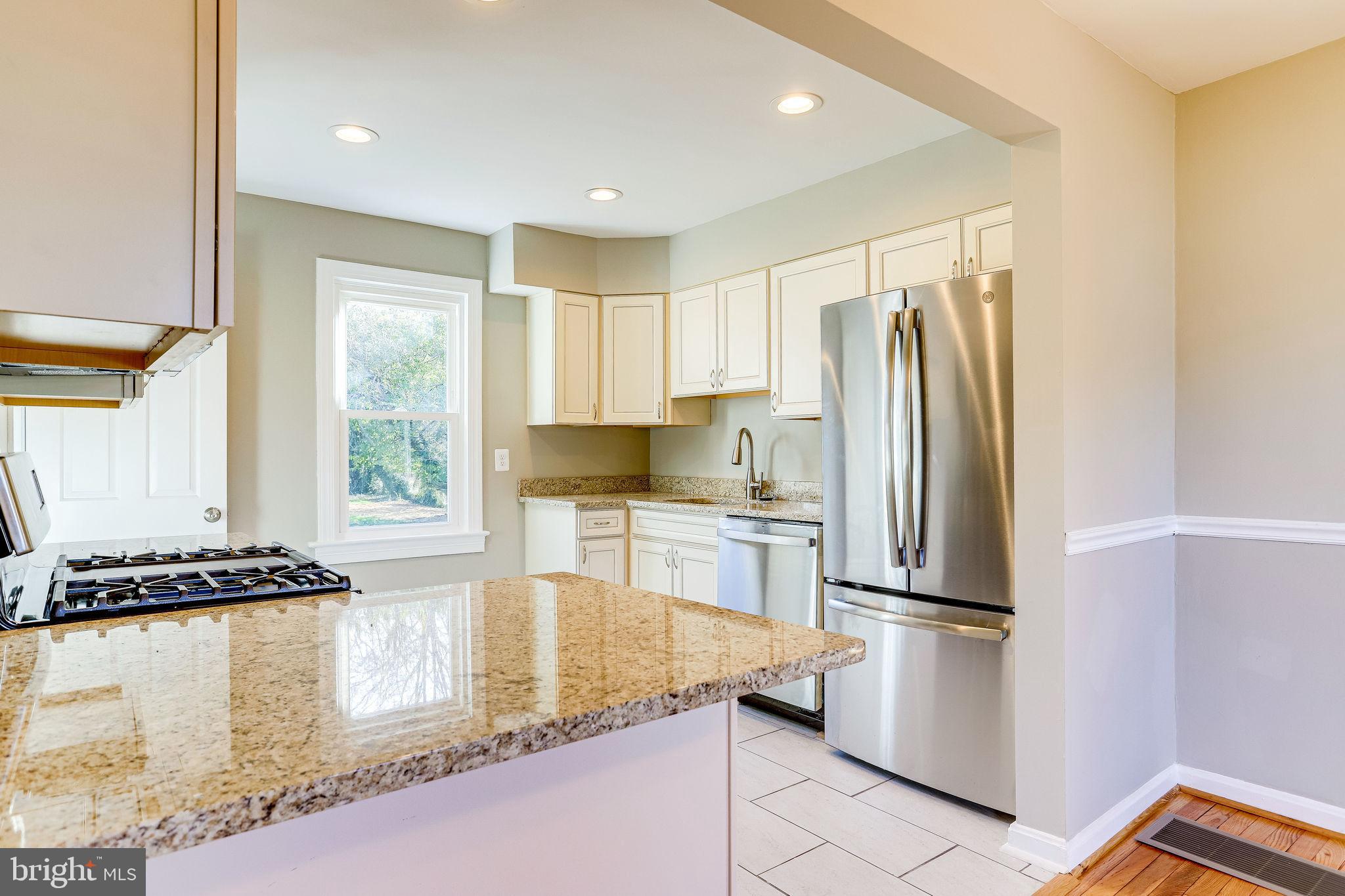 4105 Buckman Road Alexandria, VA 22309 - Photo 4 of 39 New Granite Countertops