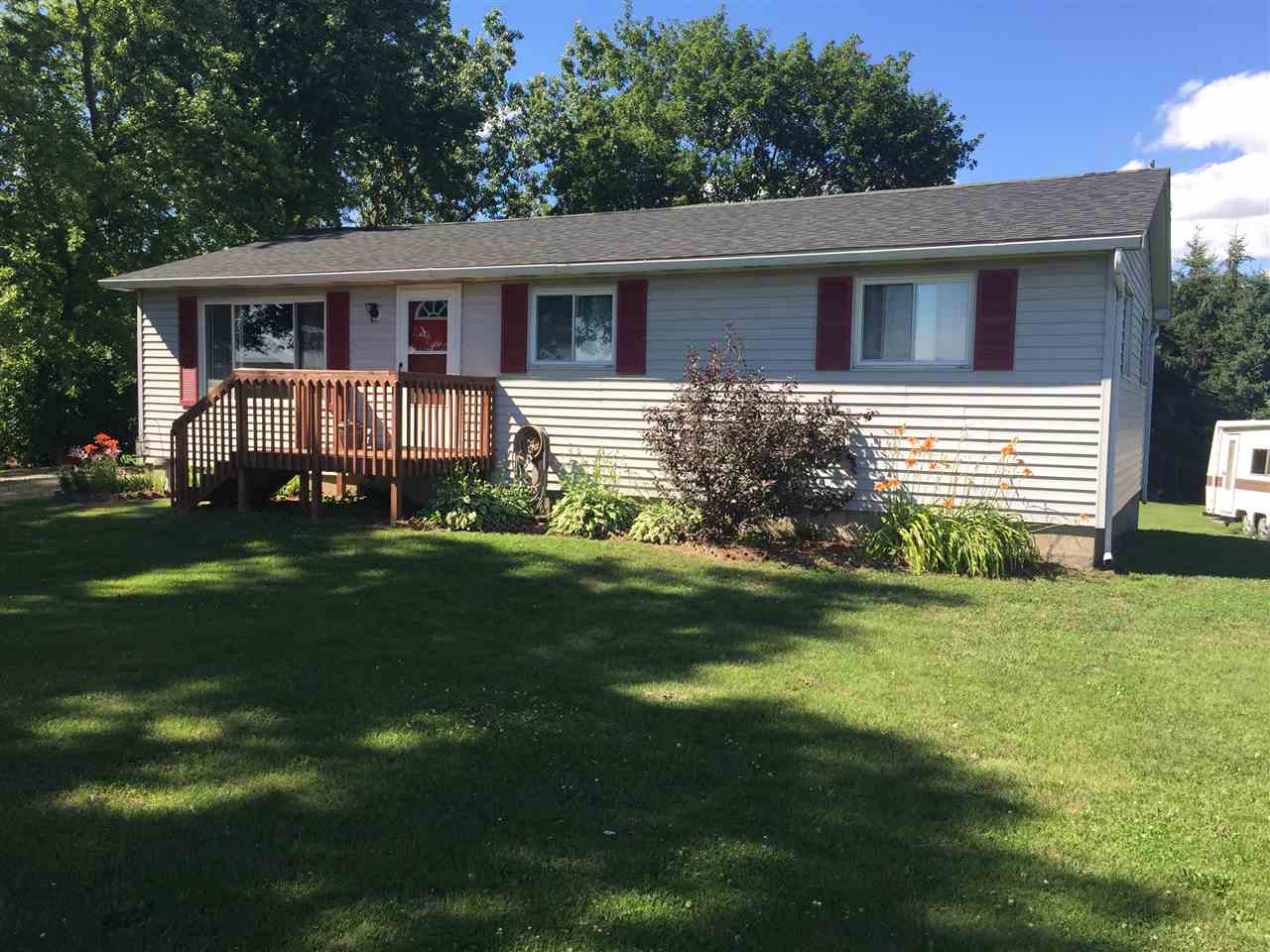 7149 Cole Road Bancroft, MI 48414 - Photo 2 of 21 31325548-1.JPG