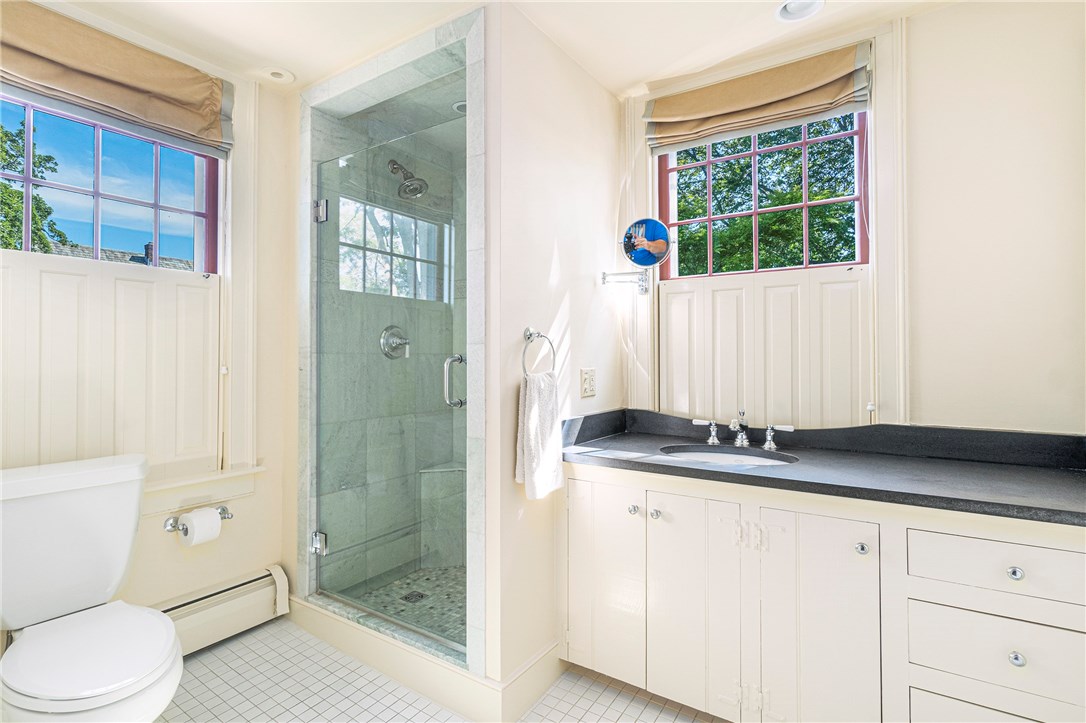 67 Bridge Street Newport, RI 02840 - Photo 17 of 50