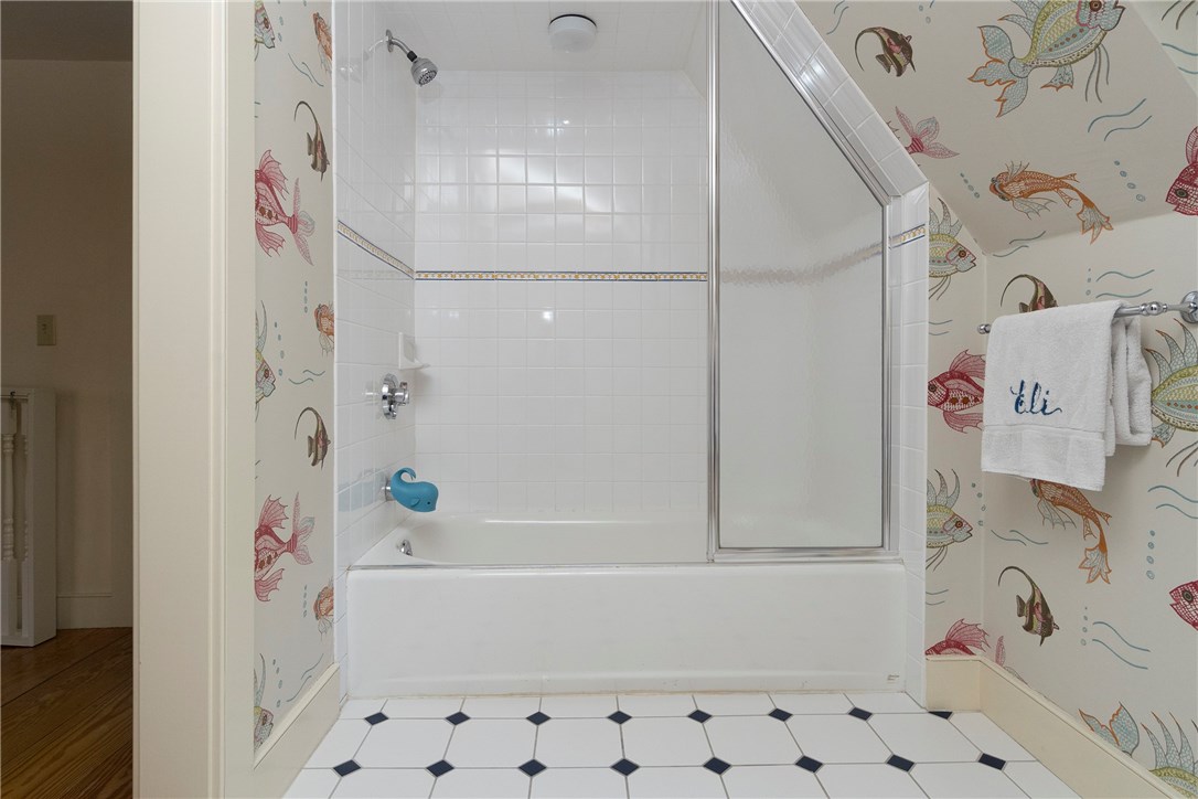 67 Bridge Street Newport, RI 02840 - Photo 22 of 50