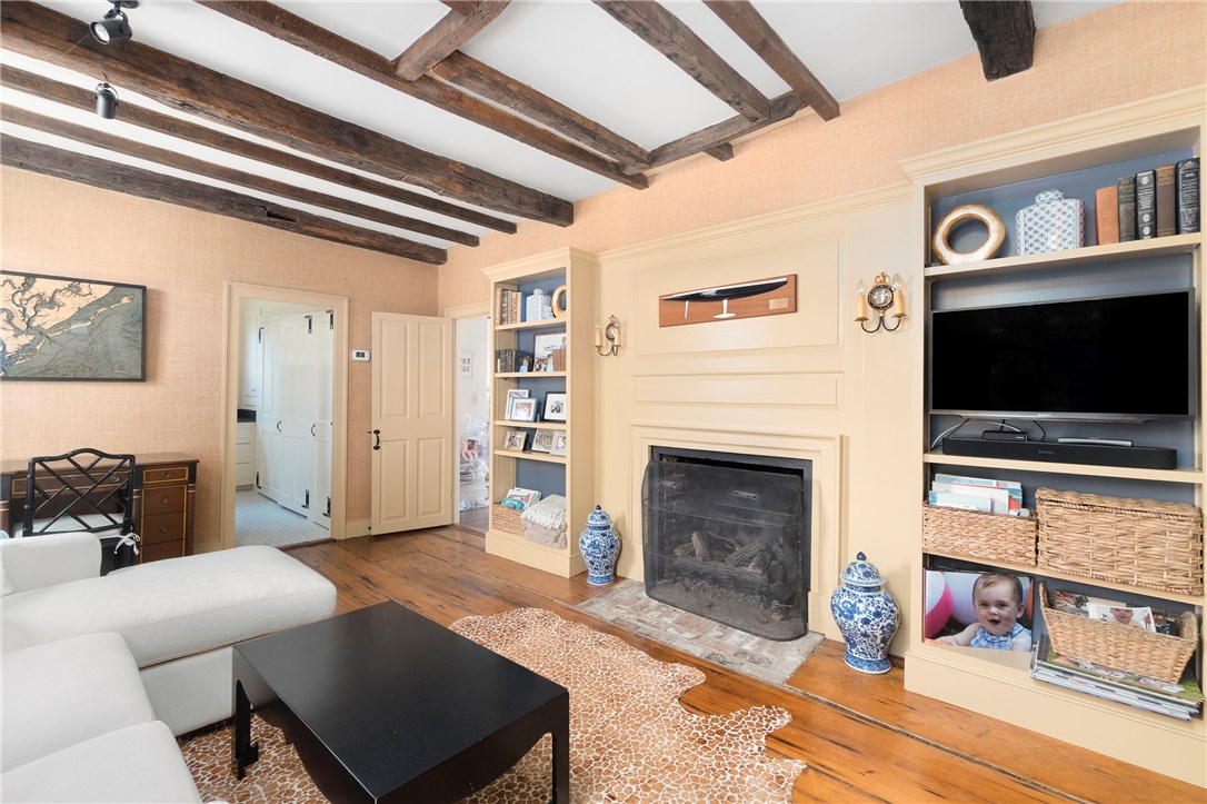 67 Bridge Street Newport, RI 02840 - Photo 24 of 50