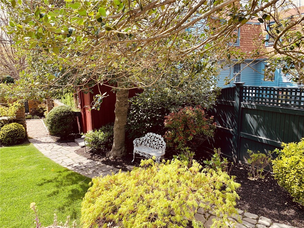 67 Bridge Street Newport, RI 02840 - Photo 30 of 50