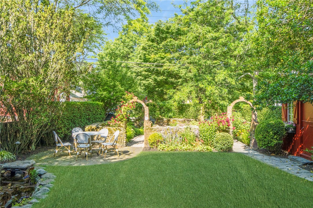 67 Bridge Street Newport, RI 02840 - Photo 34 of 50