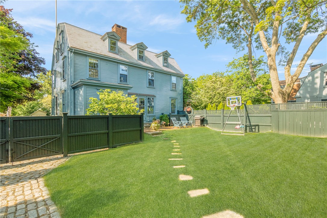 67 Bridge Street Newport, RI 02840 - Photo 35 of 50