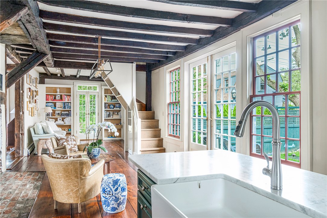 67 Bridge Street Newport, RI 02840 - Photo 6 of 50