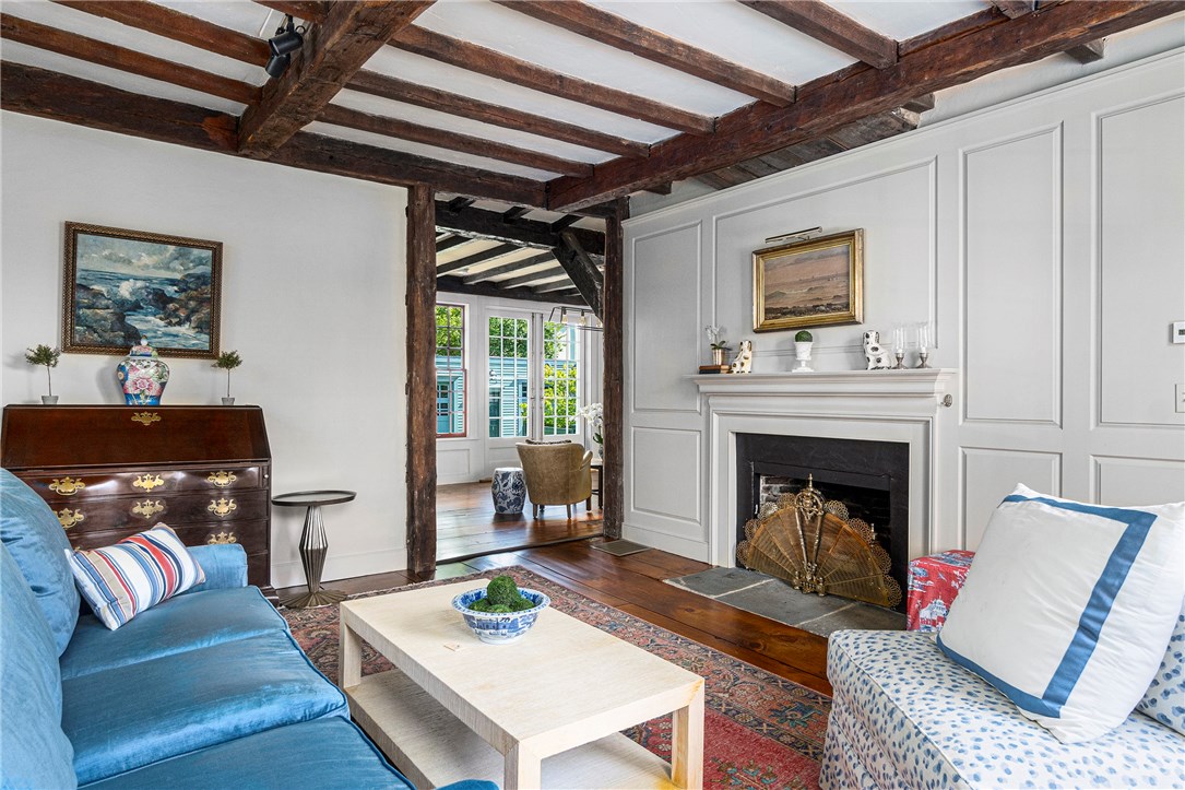 67 Bridge Street Newport, RI 02840 - Photo 9 of 50