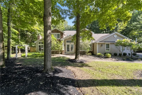 $899,900 | 88 Middlebury Road, Orchard Park, NY 14127