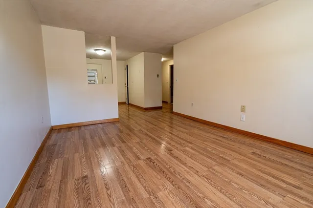 $2,000 | 234 Low Street, Unit 3, Newburyport, MA 01950