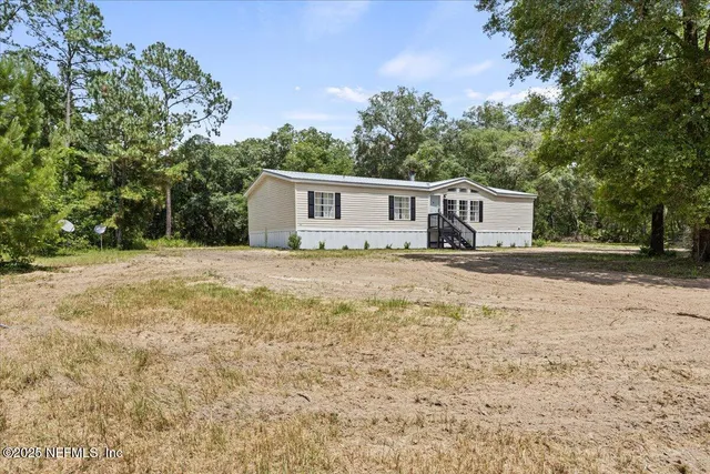 $298,000 | 124 Knight Drive, Florahome, FL 32140